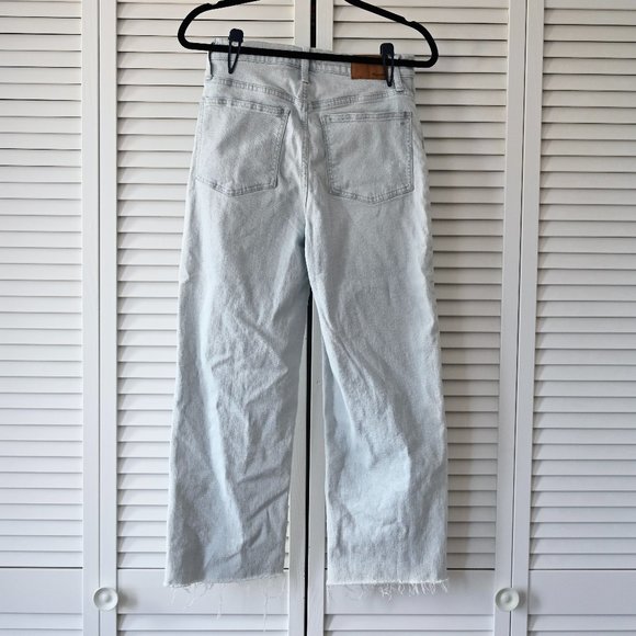 Madewell Size 26 The Perfect Vintage Wide-Leg Crop Jean with Raw Hem | Size 26 - Picture 6 of 12